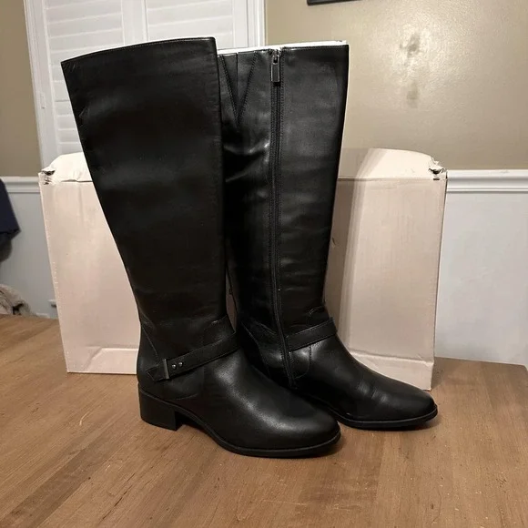 Bandolino Boots Womens Size Black Leather Knee High Riding Zip Block Heel  New